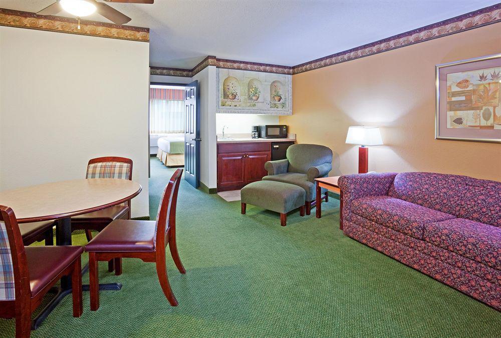 Holiday Inn Express Hotel & Suites Minneapolis-Golden Valley By Ihg Saint Louis Park Quarto foto