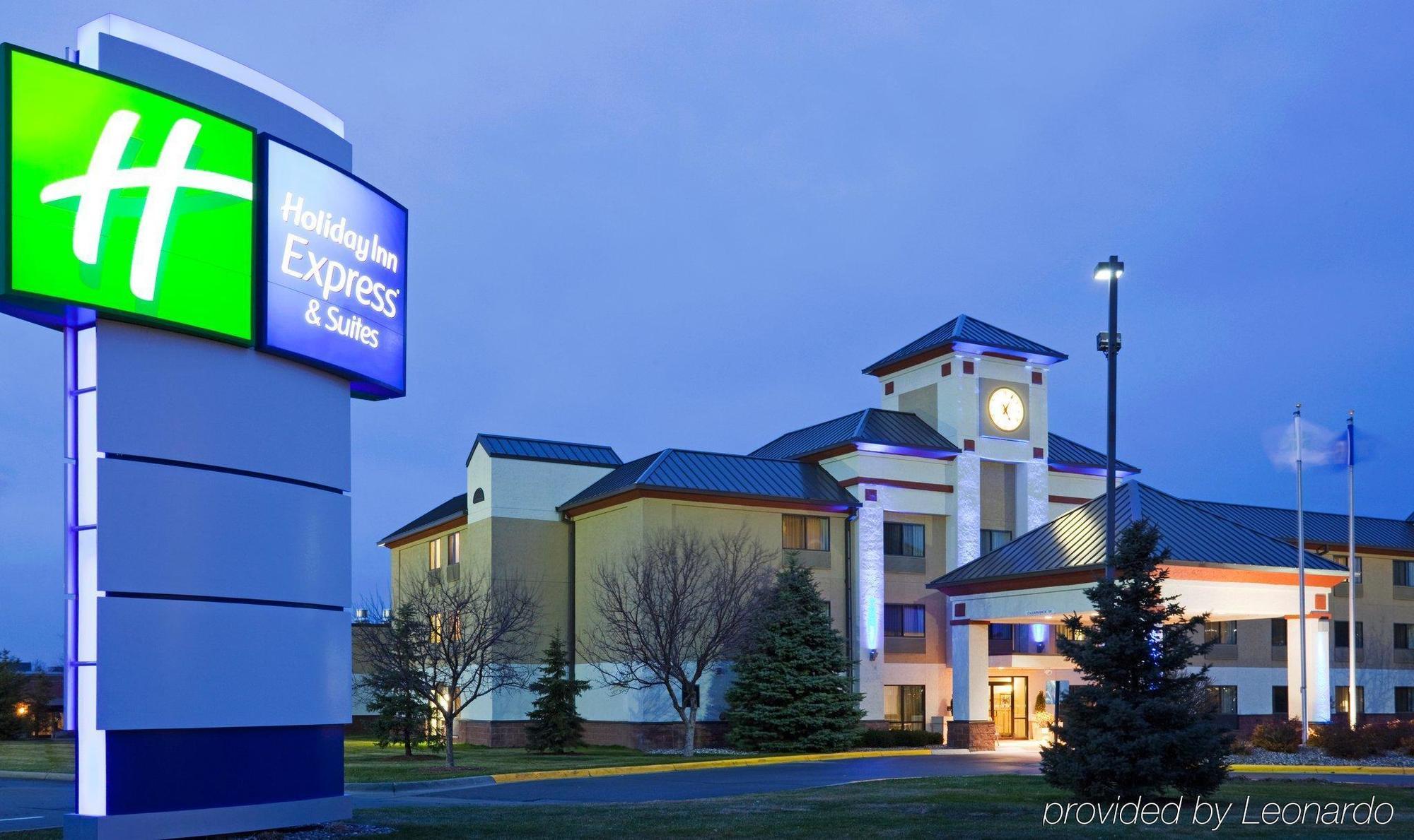 Holiday Inn Express Hotel & Suites Minneapolis-Golden Valley By Ihg Saint Louis Park Exterior foto
